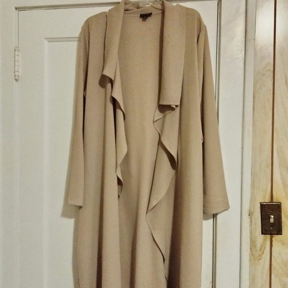 Justify - Lightweight blouse material.